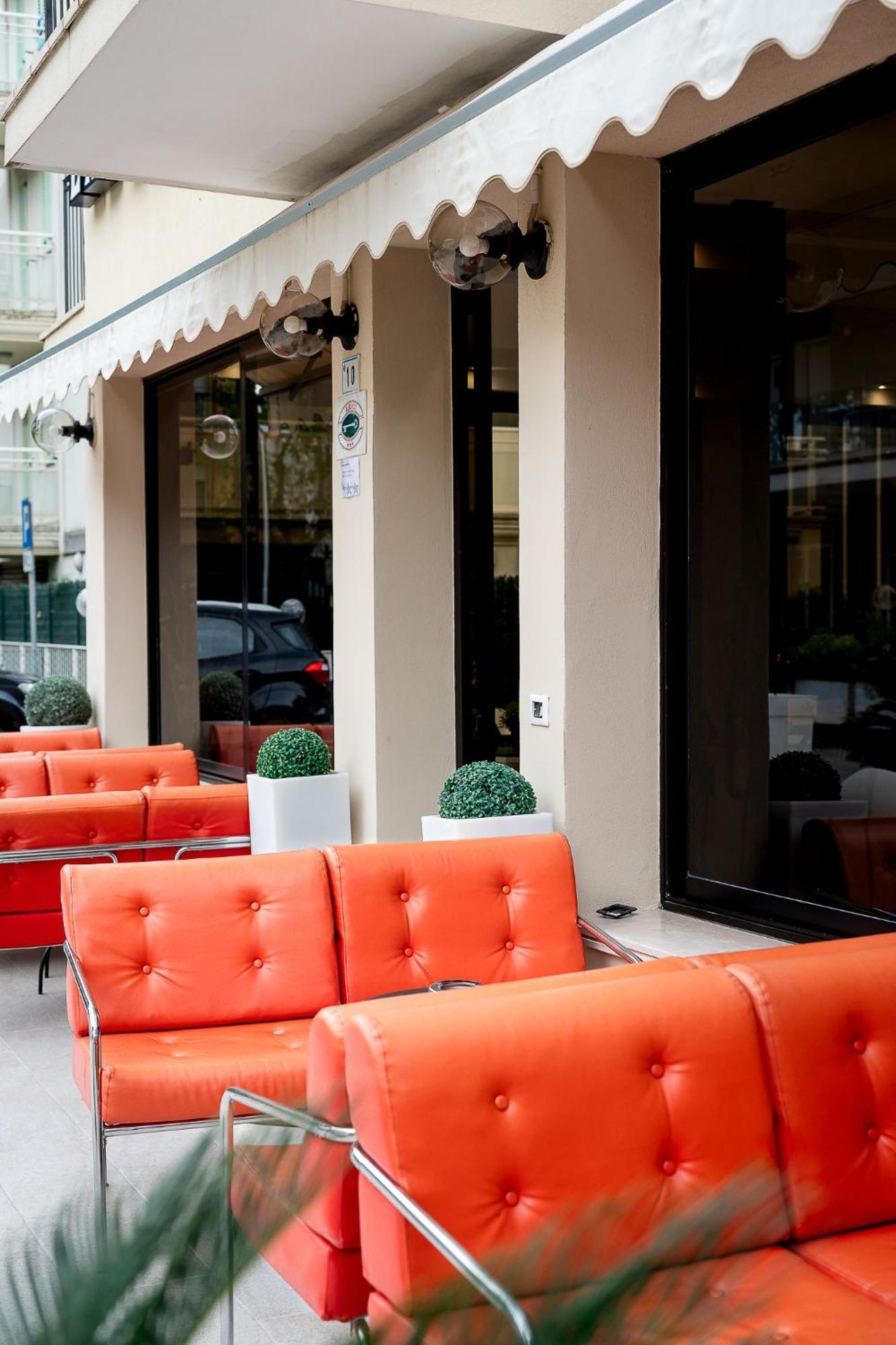 Hotel La Pergola Bellaria-Igea Marina Buitenkant foto