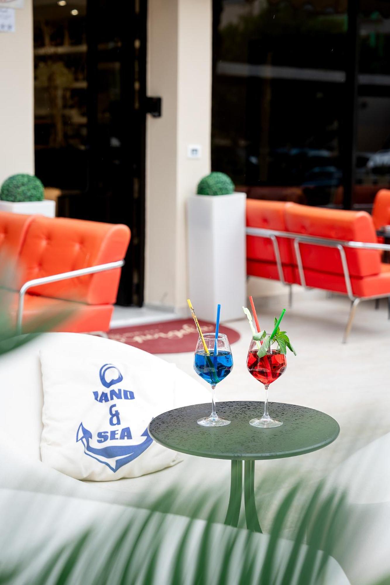 Hotel La Pergola Bellaria-Igea Marina Buitenkant foto